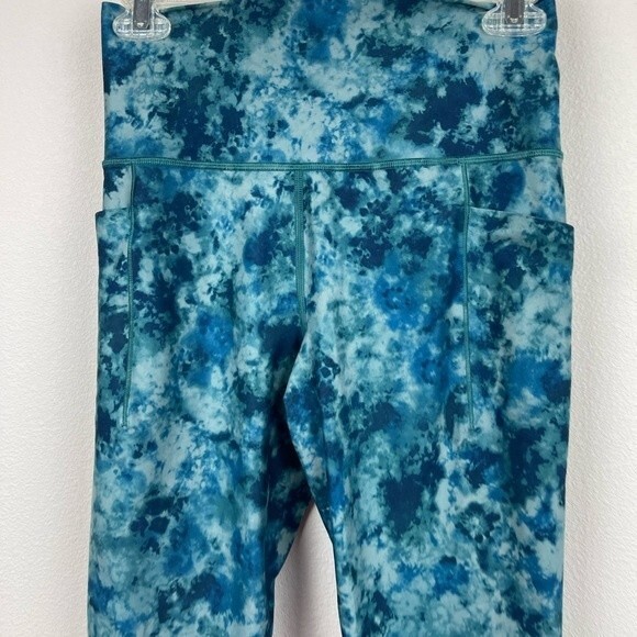 Athleta salutation stash pocket 7/8 printed leggings - Picture 3 of 6